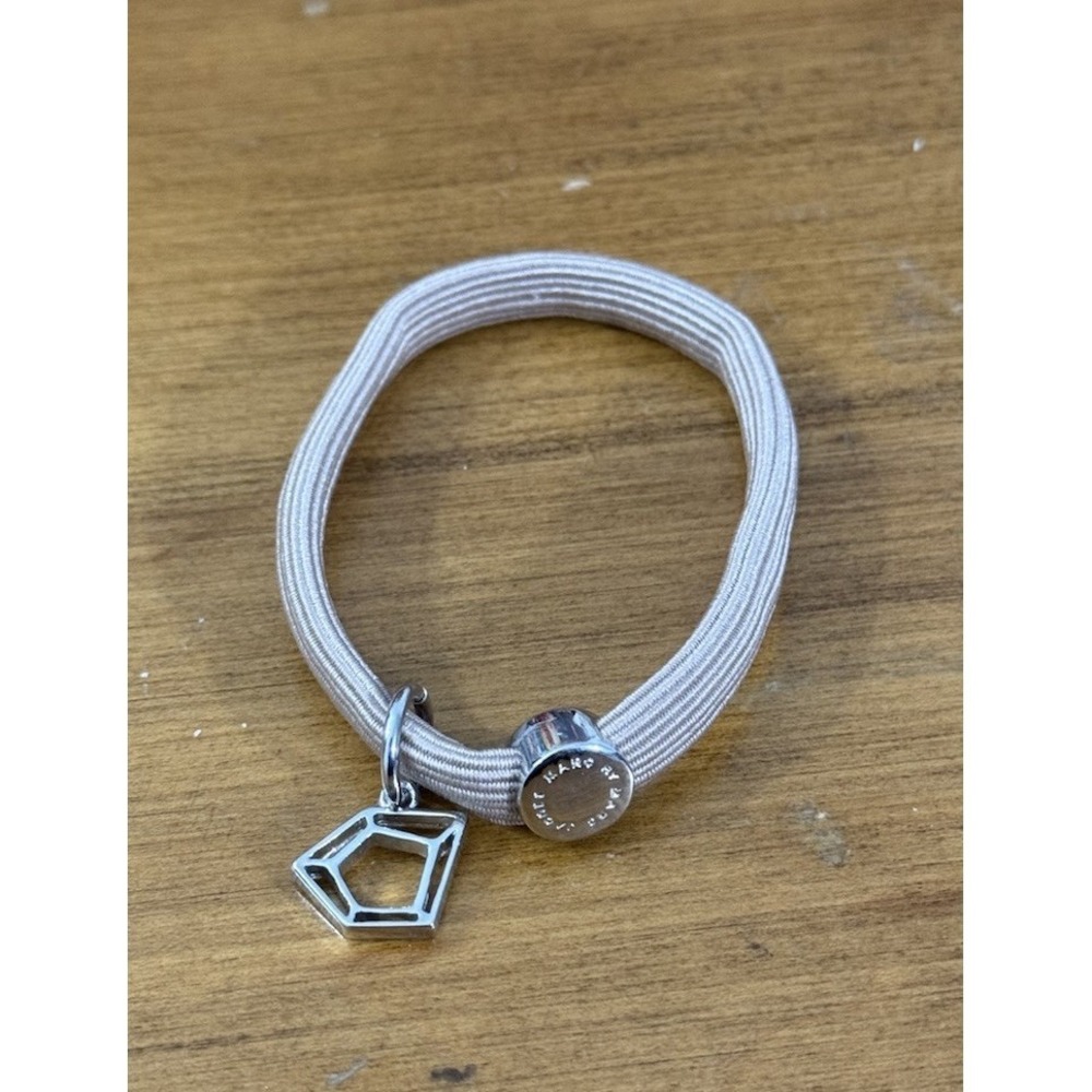 Marc By Marc Jacobs Bracelet White Elastic Cord Friendship‎ Bolt Charm Stretch